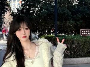 17c吃瓜苹果版上线，快来一起用瓜籽喂八卦吧！