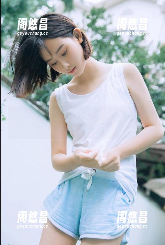 网站大揭秘！‘www.吃瓜’背后藏着什么趣事？
