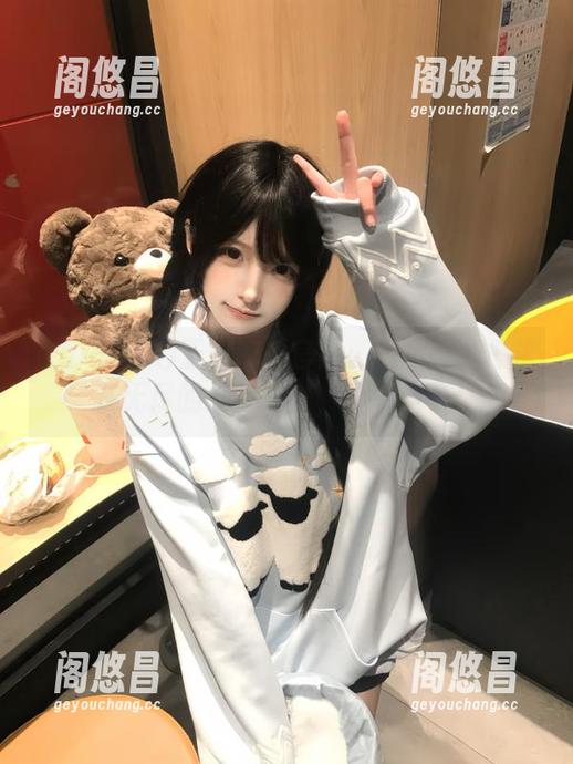 五一吃瓜官网：让你永久停留在无尽的八卦之中，不想走了！