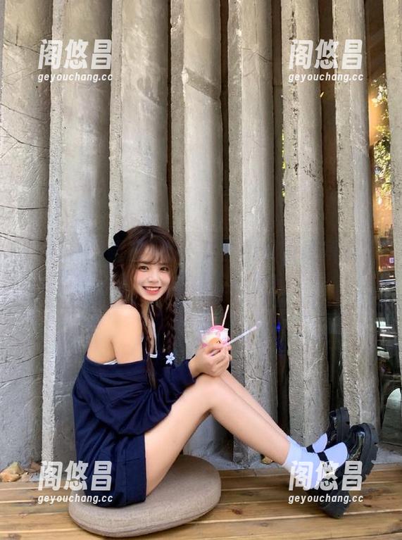 猛料不断，吃瓜网网页瞬间成了小道消息的集散地！