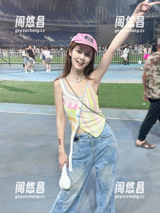 吃瓜网的地址怎么这么神秘，真想知道后台暗藏了啥？