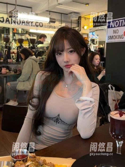 吃瓜网官网：在线猛戳最新瓜，保证让你腮帮子酸！