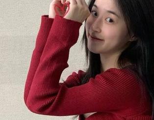 不小心打开“网爆黑料”网址，让我看到了见不得人的秘密巧合！