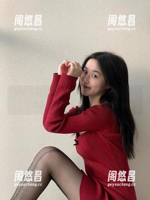 不小心打开“网爆黑料”网址，让我看到了见不得人的秘密巧合！