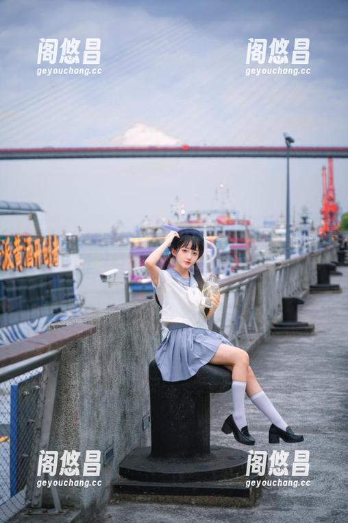 “黑料不打烊,万里长征”网站又更新啦！吃瓜群众快来围观最新八卦吧！
