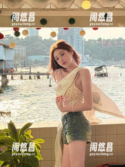 “黑料吃瓜网”app的传送门：今天的瓜有点酸，准备好了吗？