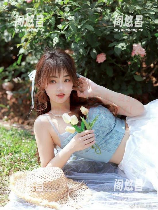 黑料网官网今日直击：终于知道明星身上的绝美衣服背后故事了！