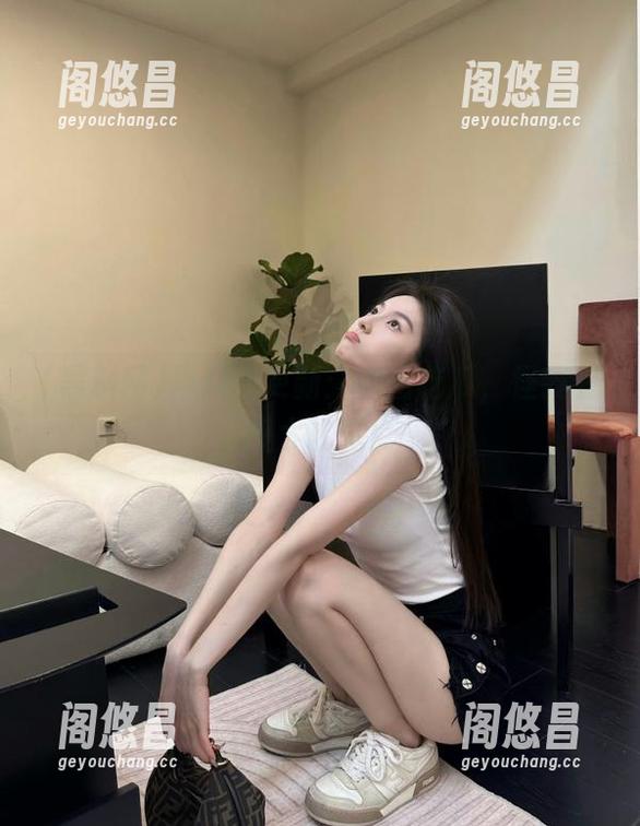 黑料网更新：自由吃瓜，怪我看得太认真！