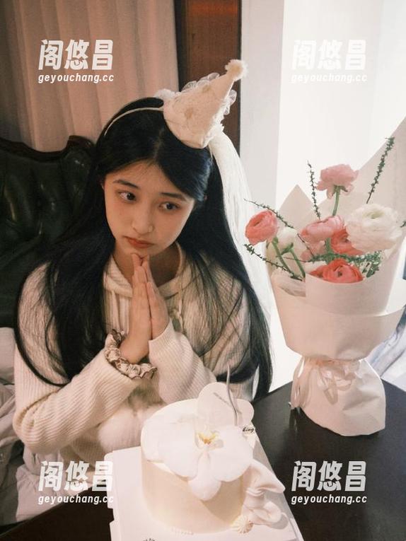 “黑瓜吃料”：视频里那只神秘的黑瓜到底藏了啥秘密？